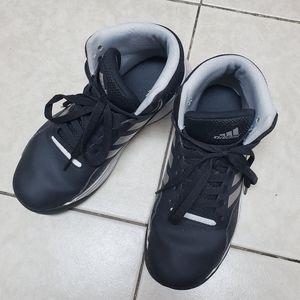 adidas sneakers mid high tops big boy youth size 4